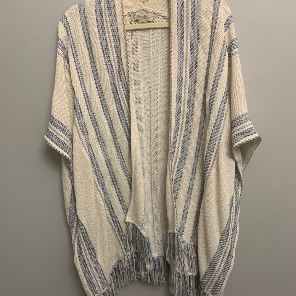 Lucky Brand Fringed Poncho 🍀